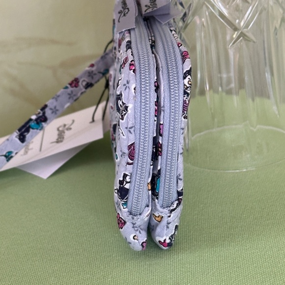 VERA BRADLEY DISNEY RFID DOUBLE ZIP ID CASE IN PLAYFUL FIGARO:NWT FIGARO THE CAT - Picture 5 of 15